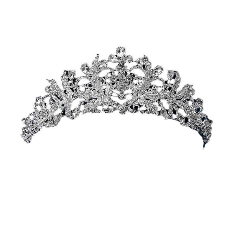 The bride's crown dress, headwear and accessories exuding a simple and elegant Korean style, set with zircon and rhinestones. Photographed in a photo studio Item Picture