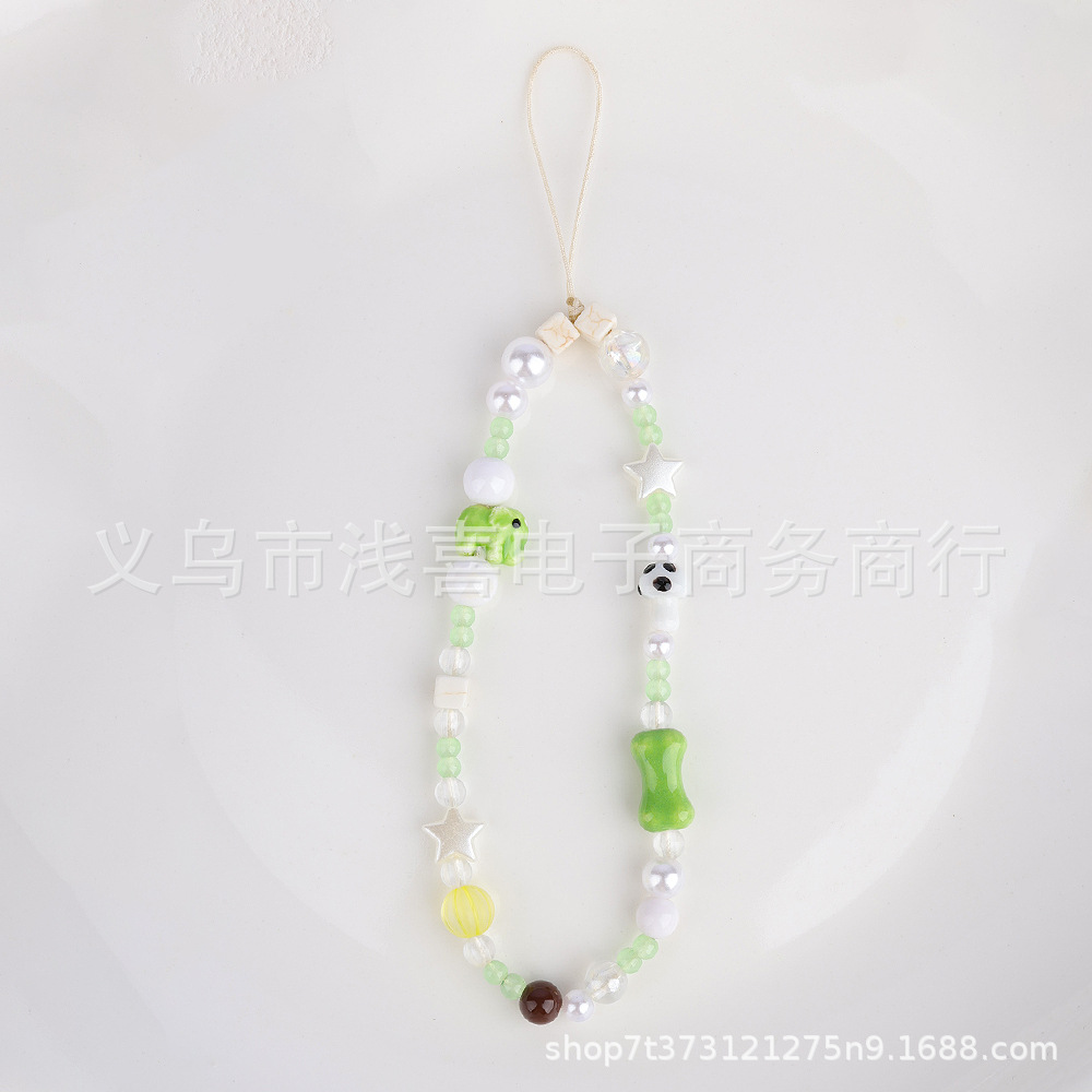 Yu Shuxin's same Instagram black and gray camellia, strawberry and cherry beaded retro mobile phone lanyard, ccd lanyard and camera lanyard Application Scenario