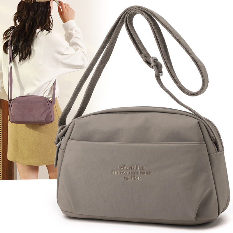 Crossbody bag, women's casual nylon large-capacity single-shoulder bag, lightweight water-resistant mom bag Item Picture