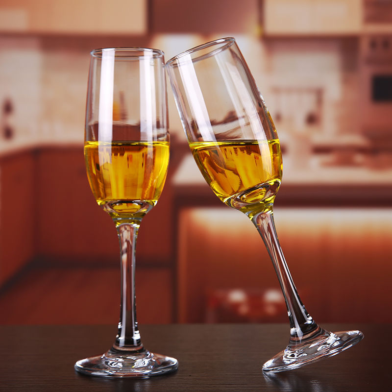 Creative wine cocktail glass, flute tall glass, transparent soda-lime red wine glass, glass sparkling wine glass, champagne glass details Picture