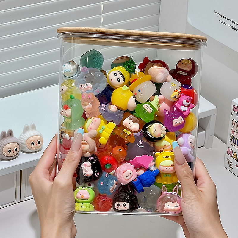 萌宠LABUB小玩偶盲盒DIY密封木盖塑料桌面收纳罐产品图