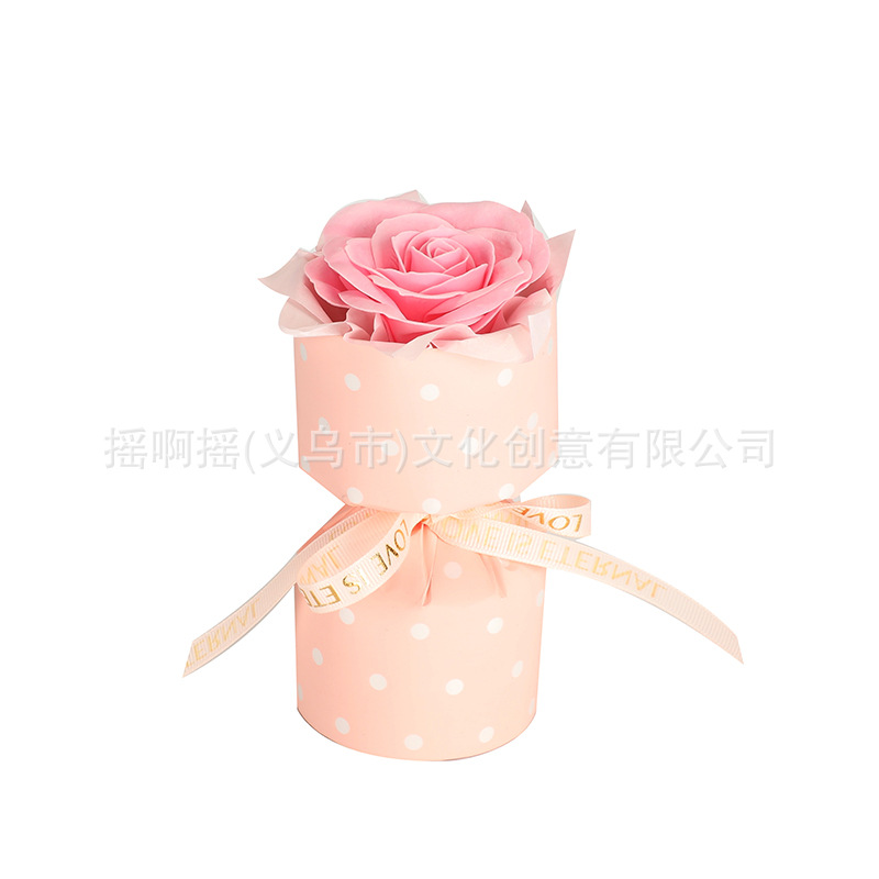 手工编织仿玫瑰花/玫瑰仿真/仿真花/花园/礼品仿真花白底实物图