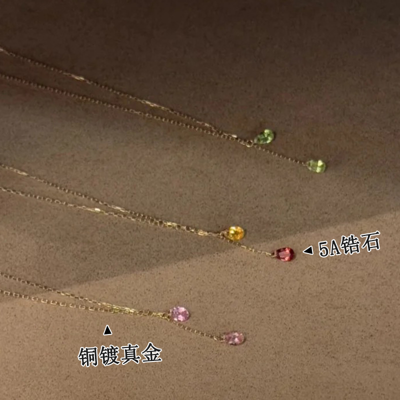 French retro sparkling water drop zirconium ultra-fine necklace, a light luxury, niche and high-end layering style collarbone chain accessory for women details Picture