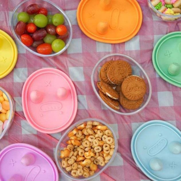Cute monster lid portable snack box, silicone sealed glass bowl, adorable children's storage ornament details Picture