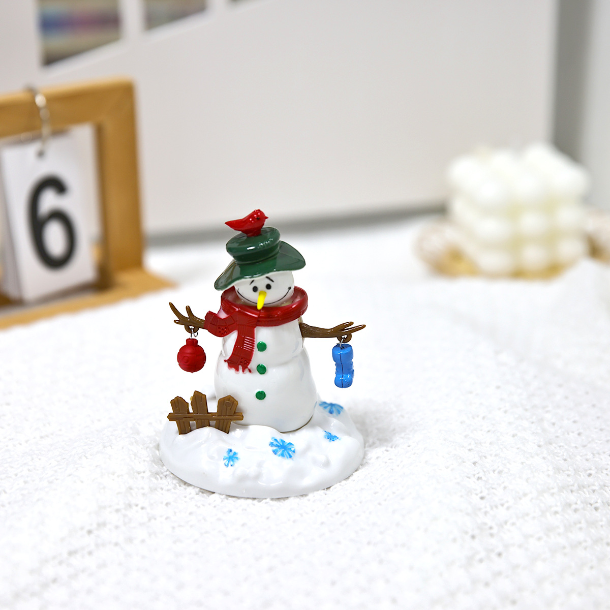 Cross-border best-selling solar-powered automatic rocker Christmas holiday gift fence, clown snowman accessory available for wholesale details Picture