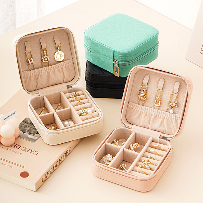 Jewelry box storage box, portable stud earrings, earrings, jewelry, necklace, ring, small, exquisite and mini new style box