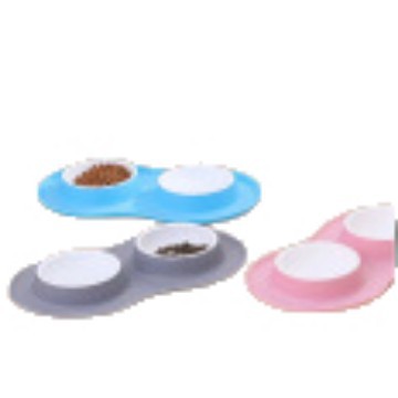 轻奢新款宠物餐盘猫咪自动喂食器盘漏食球玩具益智喂食器狗玩具白底实物图