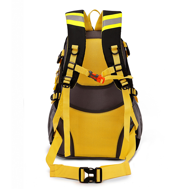 Mochila transfronteriza de gran capacidad para hombres al aire libre trekking mochila de montaña deporte y ocio bolsa de viaje mochila para mujeres almohadilla trasera transpirable Application Scenario