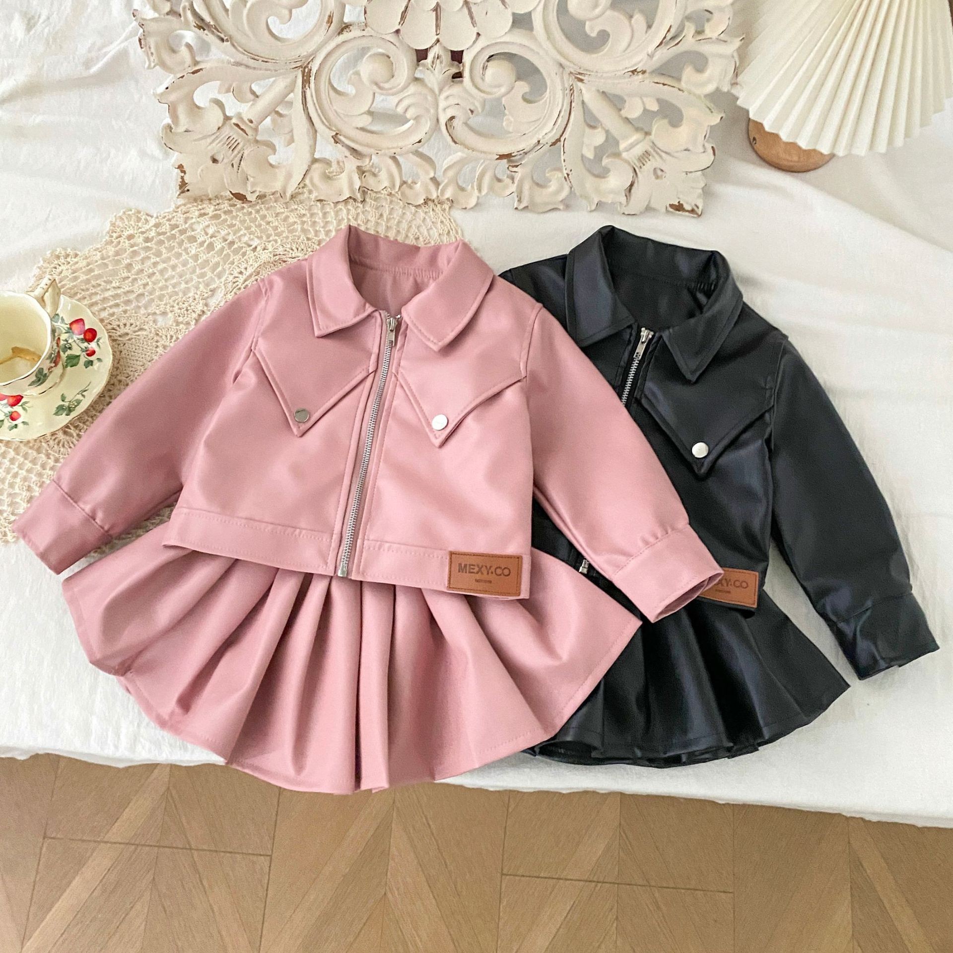 女童秋季pu皮套装小女孩韩版时髦机车服儿童皮衣外套百褶裙两件套产品图