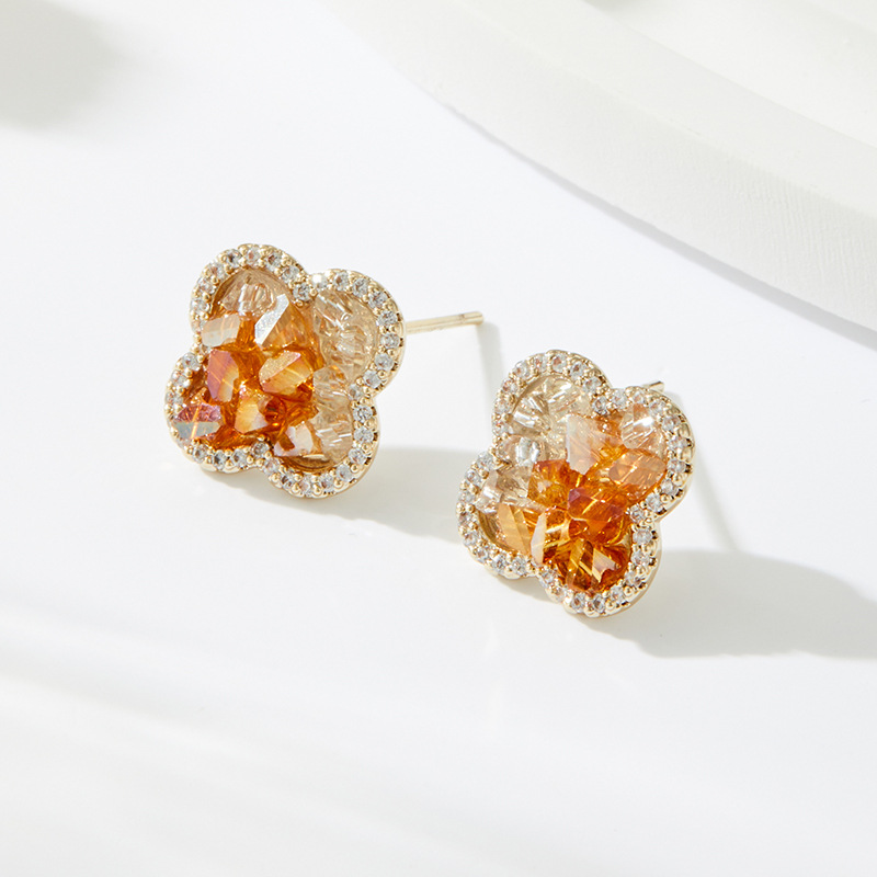 Premium sensation lucky cristal de cuatro hojas pendientes aleación de cobre café chapado de oro con zirconio S925 agujas de plata delicados orejeras details Picture