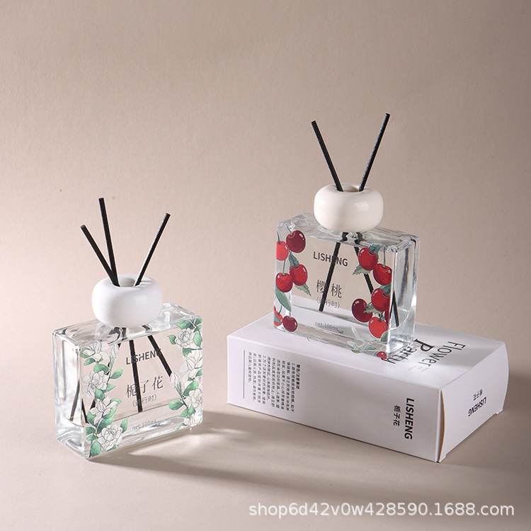 香薰机/加湿器/加湿器香薰机/香氛机/香水香薰白底实物图