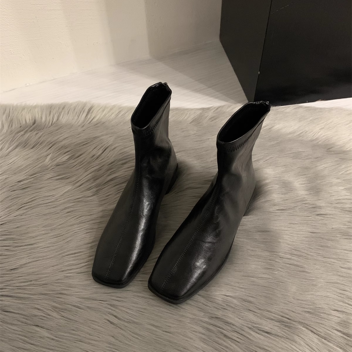 女式皮靴实物图