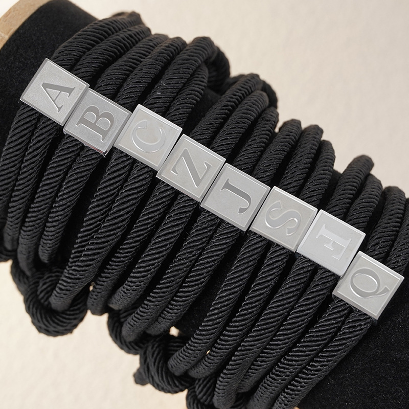 European and American cross-border nylon rope first letter bracelet, titanium steel 26-letter pendant bracelet, hand-woven adjustable bracelet Specification drawing