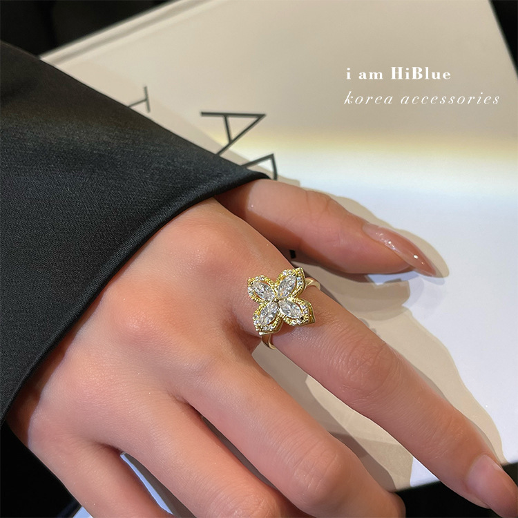 可旋转四叶草戒指指环微镶锆石气质个性指戒抖音爆款冷淡风手饰潮