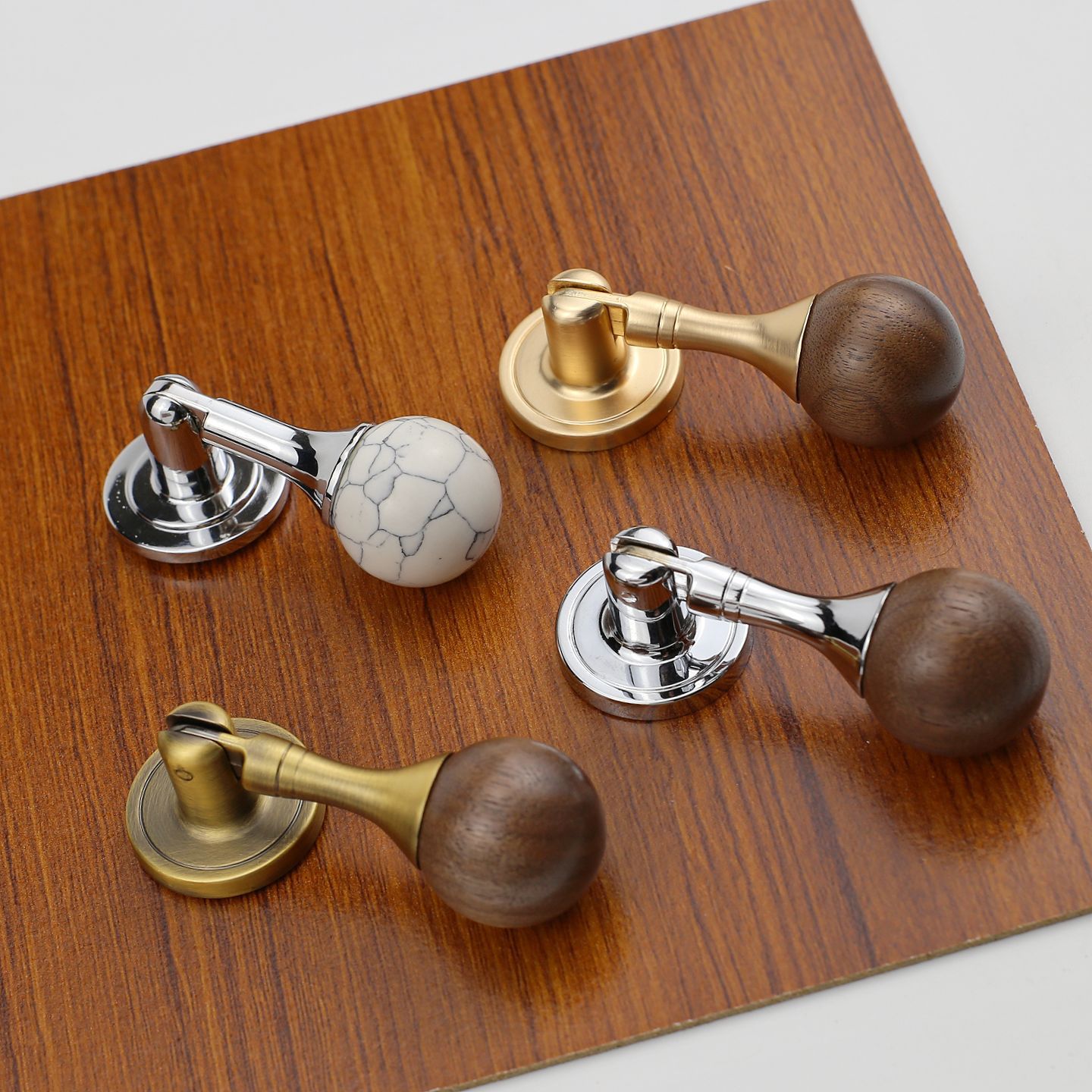 French-style light luxury cabinet door handle, wardrobe door drawer, Chinese-style walnut wood round ball, new Chinese-style pendant small handle Application Scenario
