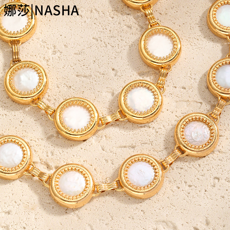 Nasha Cross-border Exclusive Jewelry Set: French Retro and High-end White Shell Roman Round Plate Pearl Jewelry Set details Picture