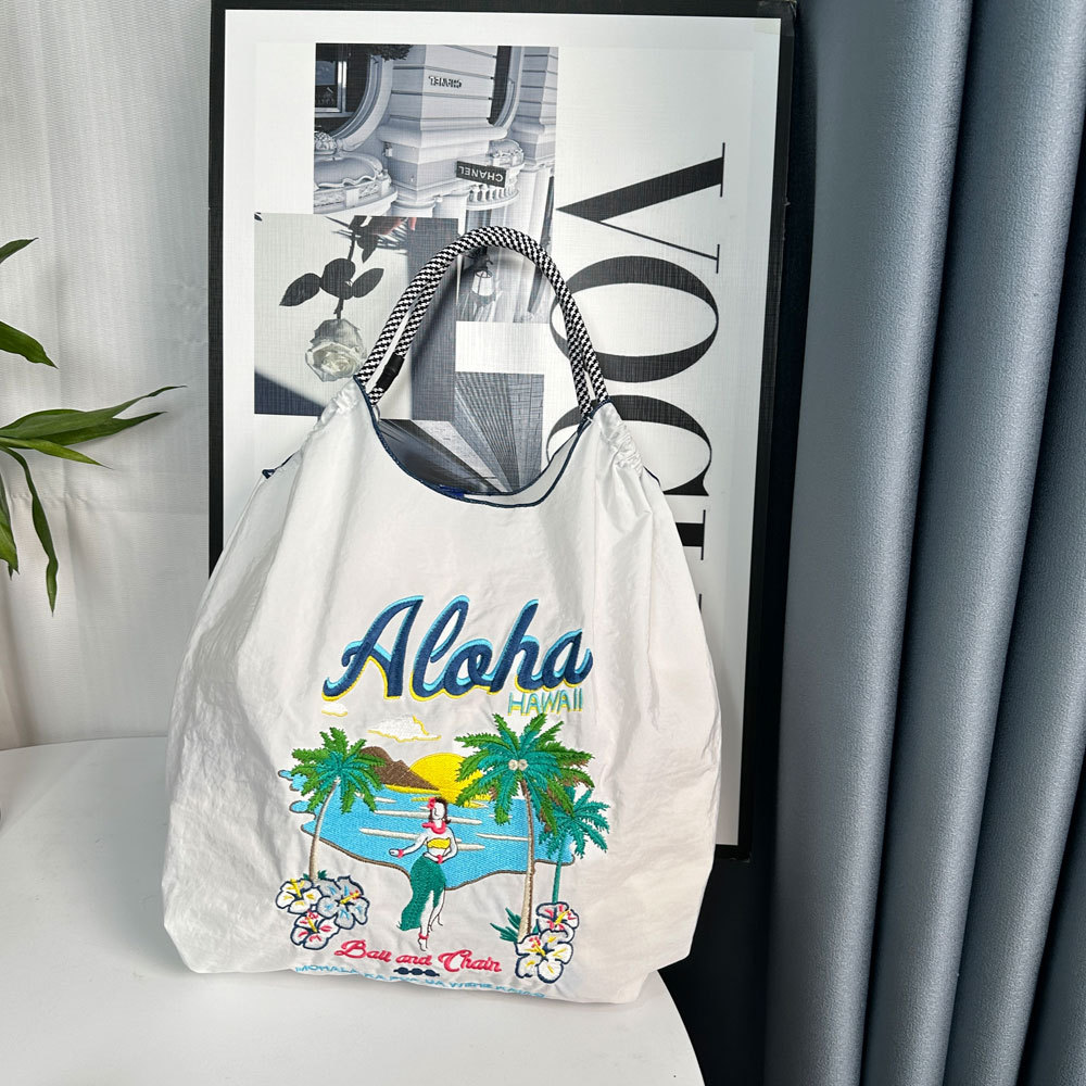 其他时尚女包实物图