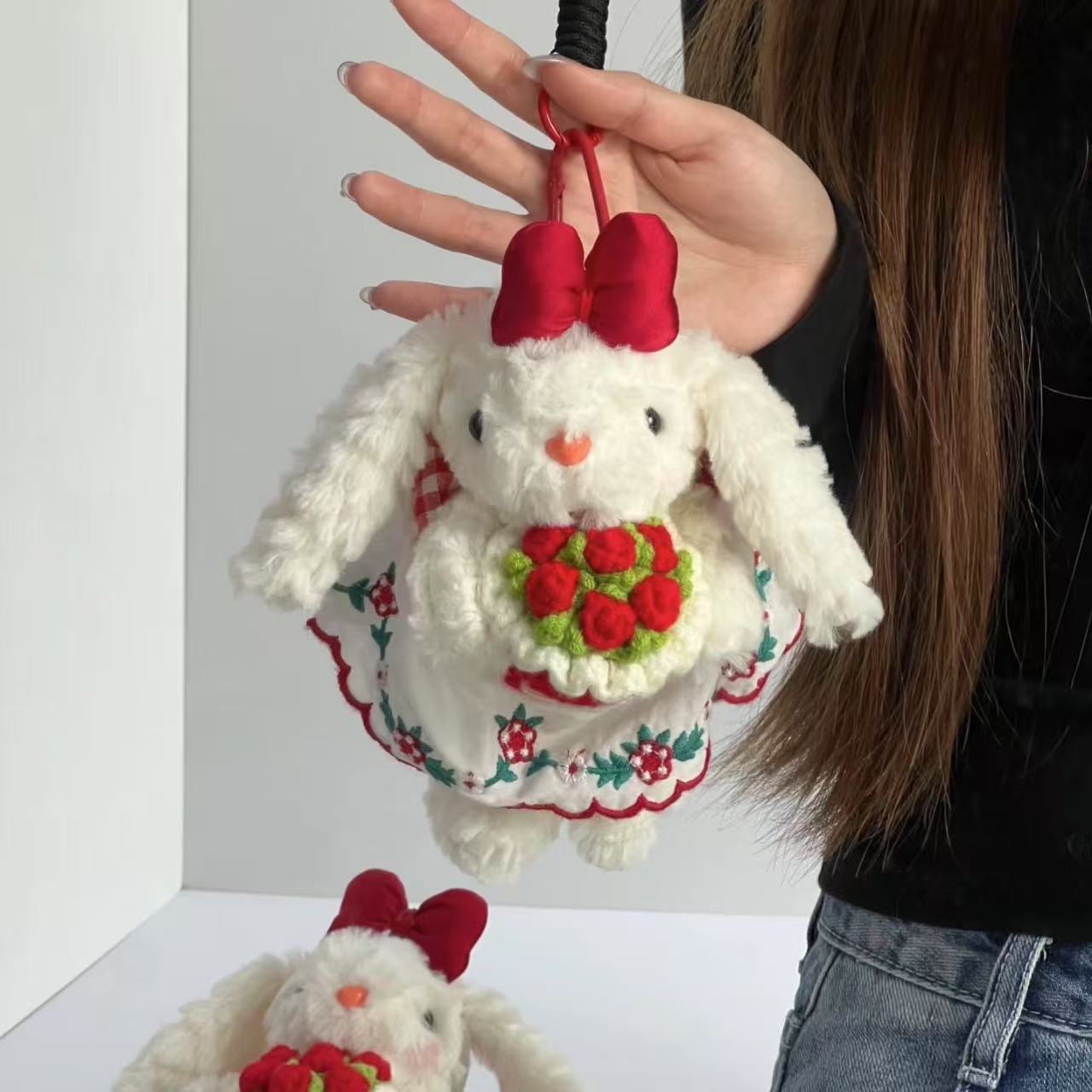 Bow princess bouquet, ear-hanging rabbit bag, pendant, cartoon plush cute doll, keychain, souvenir gift Specification image