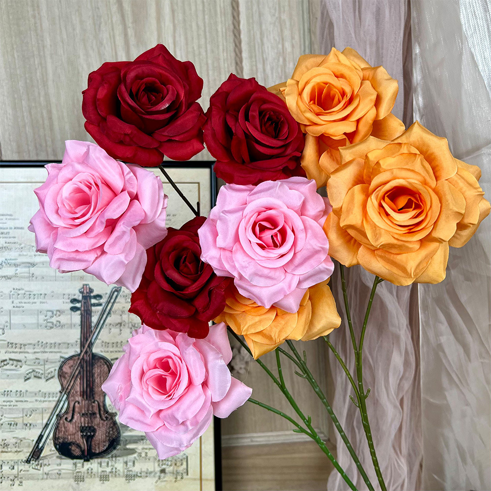 Three simulated diamond rose artificial flowers, silk flowers, artificial plastic flowers, high-end living room ornaments, wedding floral art finished products Application Scenario