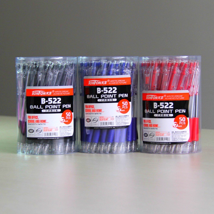 Factory direct supply of Tianfeng 522 ballpoint pens, plastic promotional gift pens, oil pens, simple pens, 50 pieces per bucket full figure
