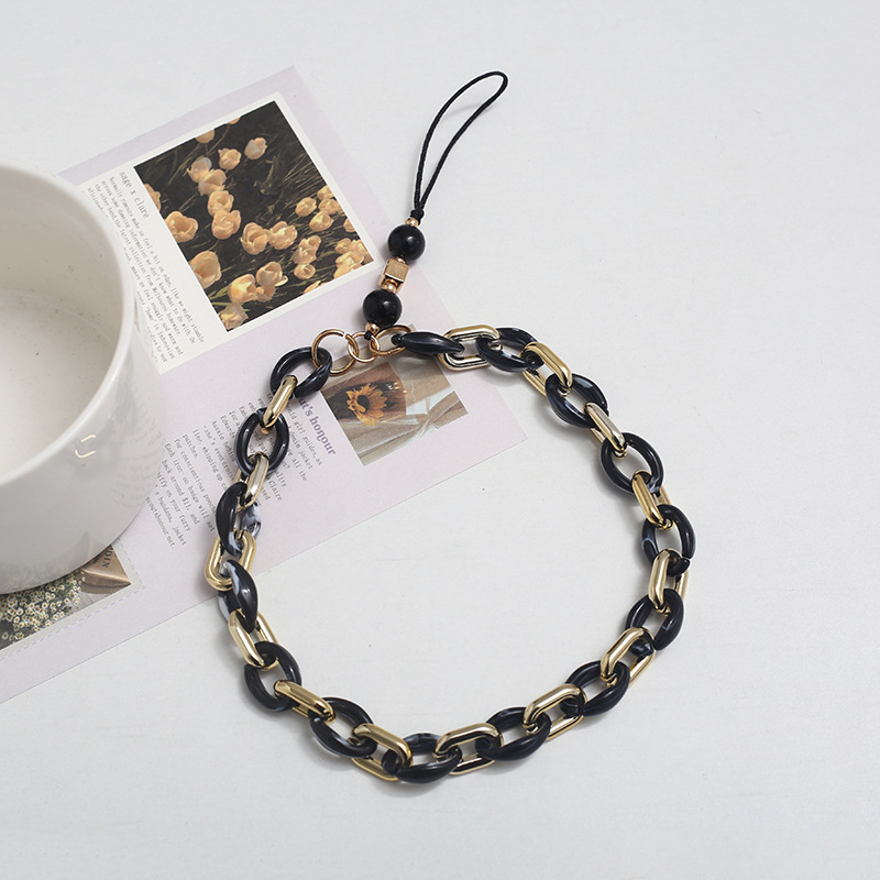 Factory direct sales of fashionable new acrylic mobile phone pendants, retro mixed gold and jade woven anti-loss mobile phone ropes wholesale Application Scenario