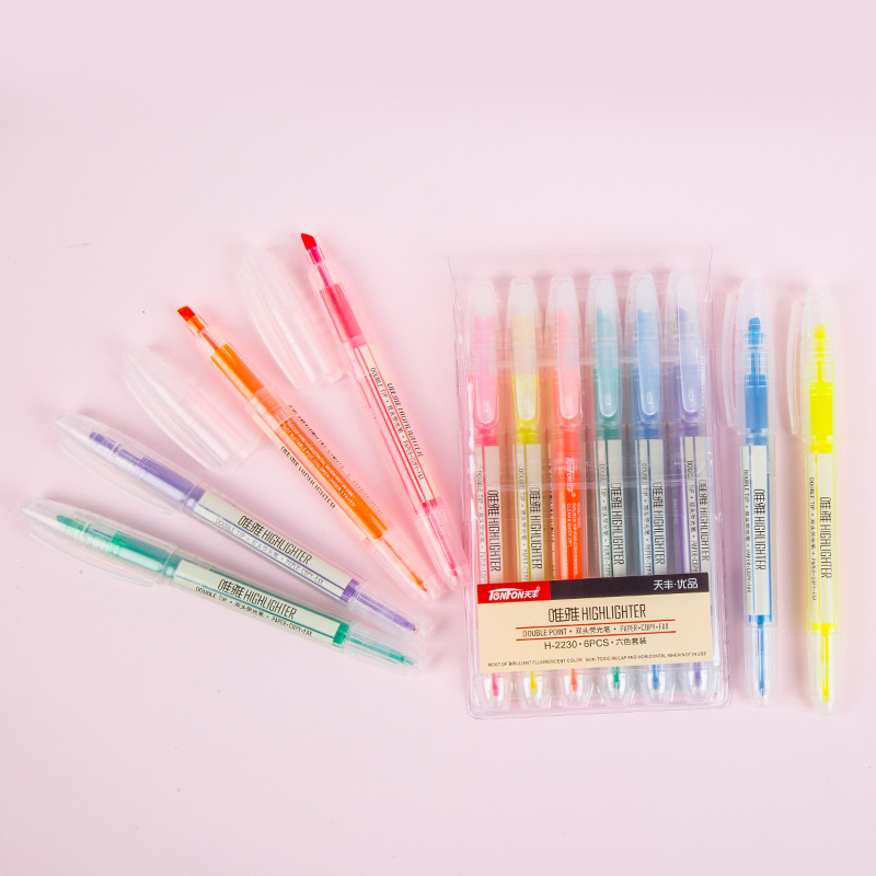 Small wholesale of Tianfeng Double-headed Highlighters 2230 double-headed single-color highlighters, 6 pens per bag Application Scenario