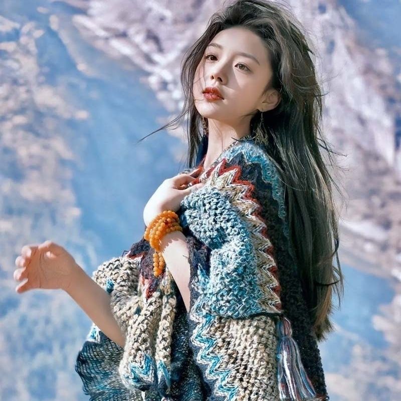 One-piece consignment summer Lijiang retro ethnic style shawl for women, Xinjiang and Yunnan travel outerwear cape, cape coat, dual-purpose scarf, street stall wholesale Specification image