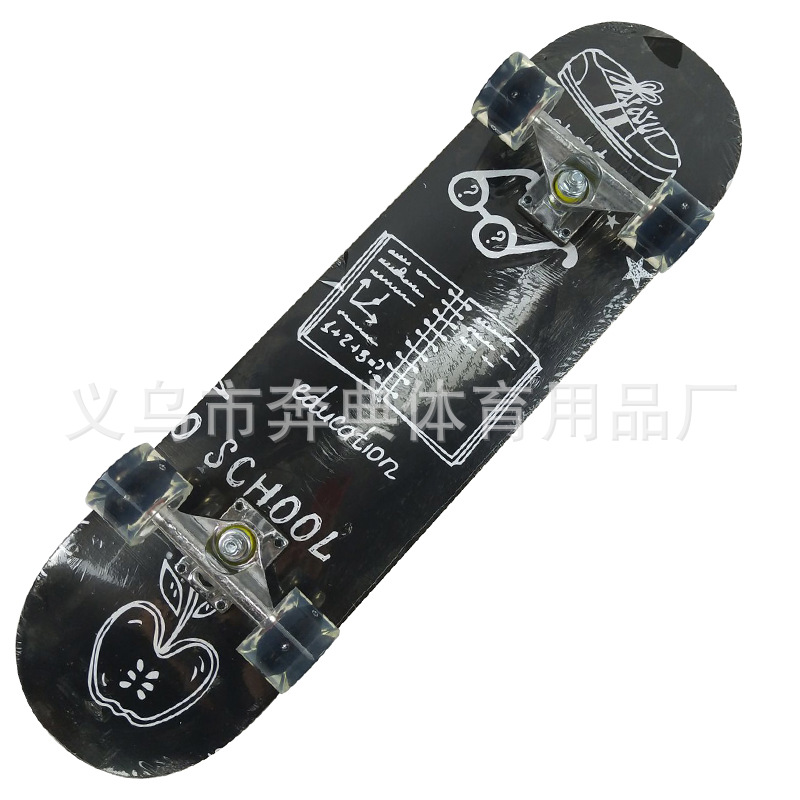 Flash Four-wheel skateboard for teenagers, beginners, children, boys, girls, adults, double upturned 4-tone professional skateboard Application Scenario