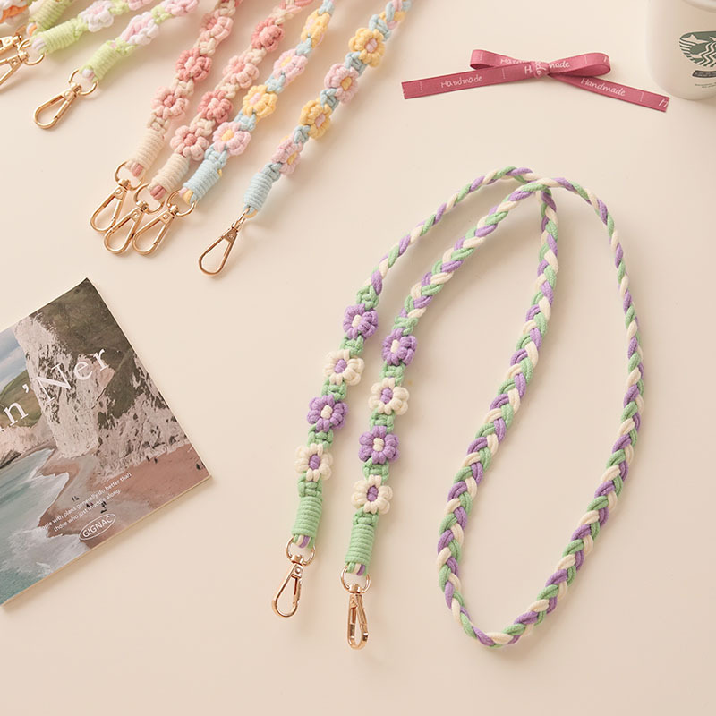 Bohemian woven flower phone lanyard, Daisy diagonal cross neck phone chain, camera strap modified bag strap Application Scenario
