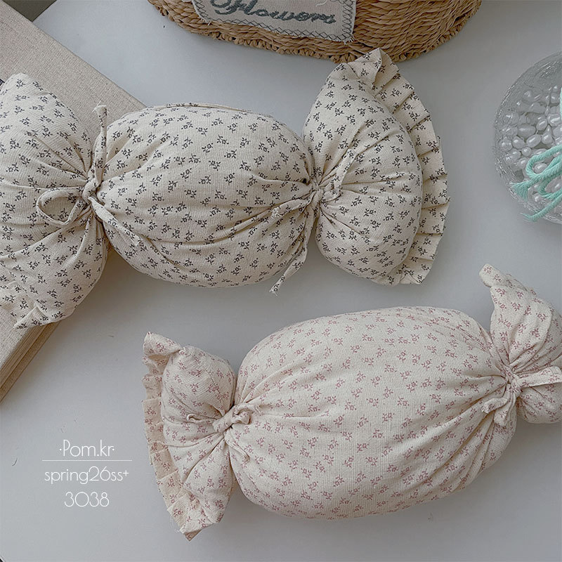 Spring new girlish candy throw pillow, floral cotton-filled baby fabric cushion, ins style atmosphere decorative small items