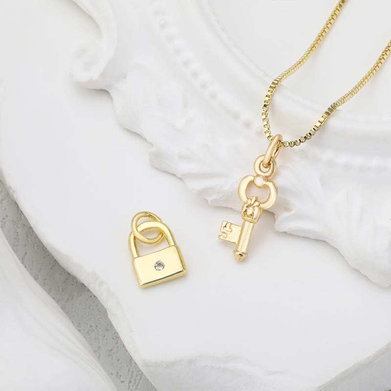 Honglu Cross-border Jewelry Wholesale, Love Keys, Hollow lock heads, pendants, necklaces, bracelets, DIY accessories Direct sales Specification drawing