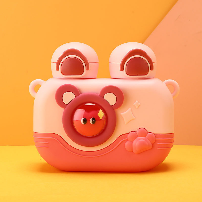 The new children's water cup features a large-capacity straw cup for boys and girls. It has a high appearance level and is cute. The double-spout cup is convenient to carry diagonally Item Picture