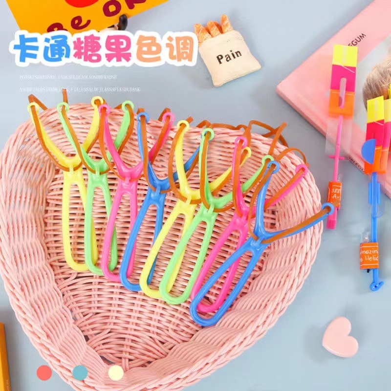 Flashing toys, catapult toys, luminous arrows, flying mushrooms, blue light flying fairies are selling well at street stalls Specification image