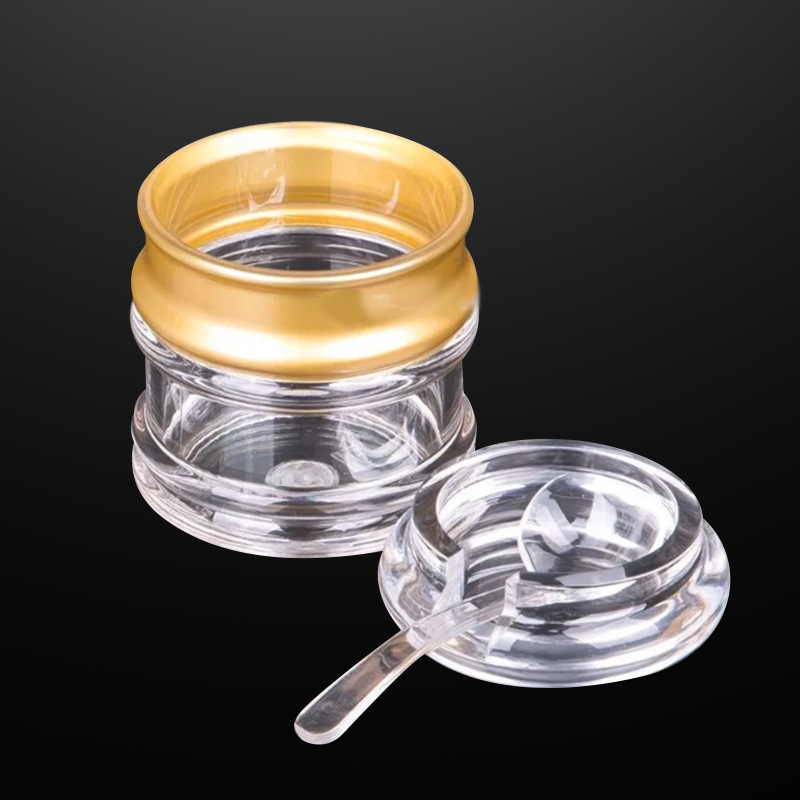 Acrylic seasoning jar with spoon, household kitchenware, chili jar, transparent visible sugar bowl, restaurant condiment and seasoning bottle Application Scenario
