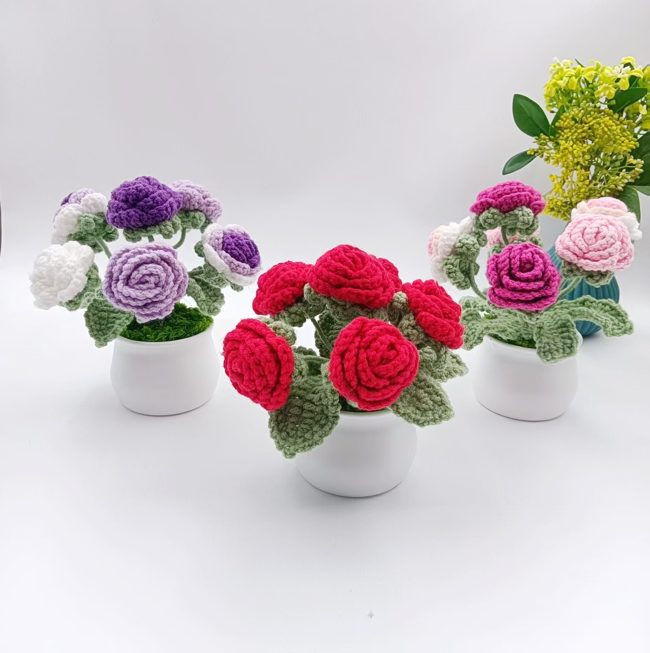 跨境成品毛线编织多头玫瑰盆栽仿真花家居摆件针织盆栽送朋友礼物