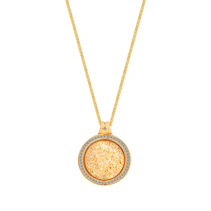 A rotatable diamond-encrusted eight-treasure compass necklace with a high-end and light luxury collarbone chain, a new Chinese-style heavy jewelry for women. A gift for your girlfriend Item Picture