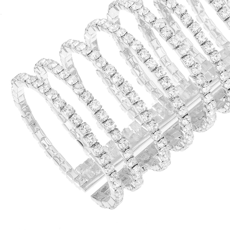 Amazon Cross-border's new rhinestone arm ring, elastic open bracelet, stage performance exaggerated bracelet, multi-layer claw chain bracelet accessory Application Scenario