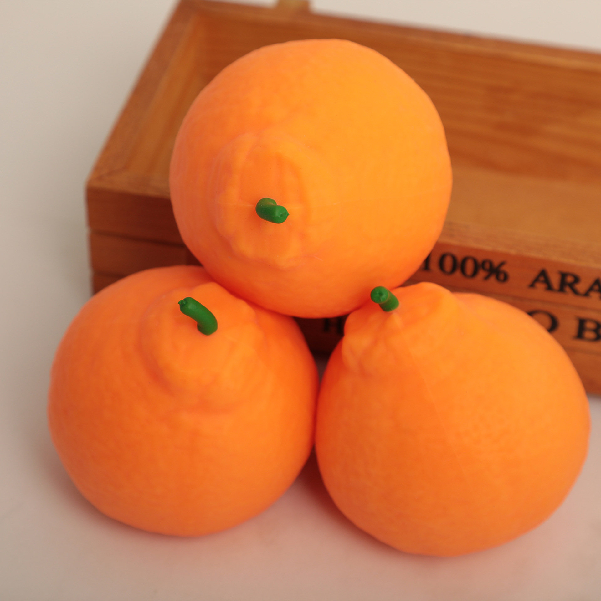 Cartoon Pinching fun, red apple fruit pinching style, interesting and fun, stress-relieving and venting toys, wholesale children's toys details Picture