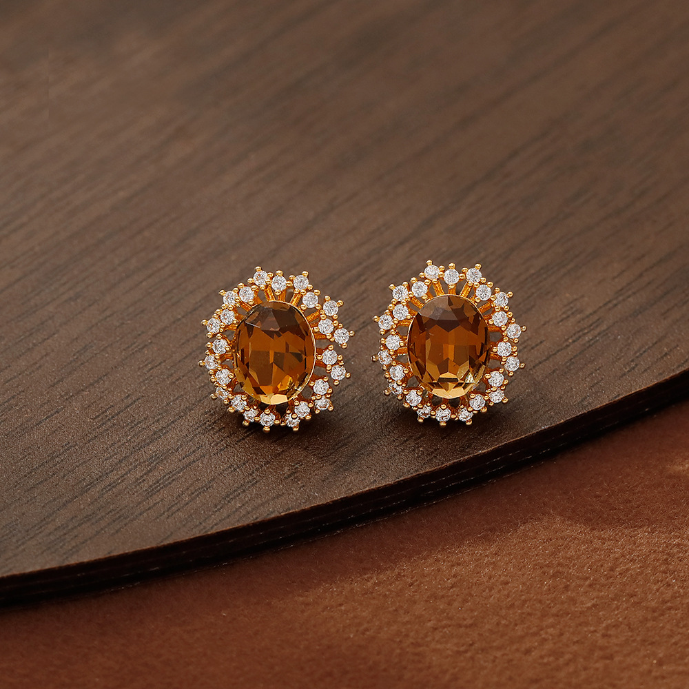 Geometric design sense oval full zirconium champagne-colored stud earrings, high-end retro Hong Kong style, fashionable and elegant light luxury earrings