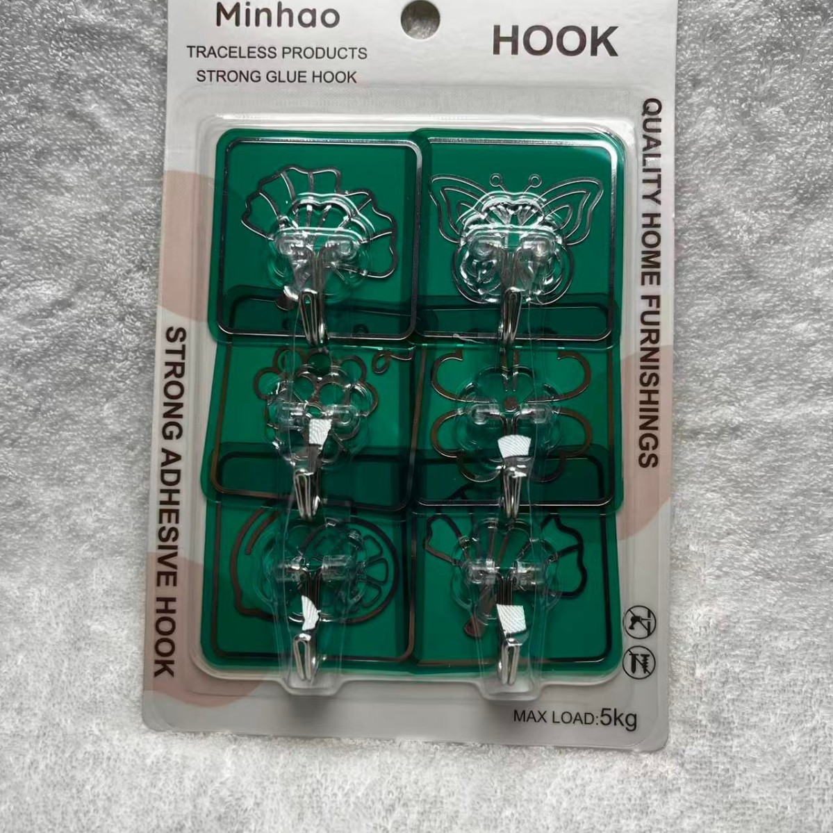 New plastic square gold-embossed film plum blossom color candy color bedroom wall seamless hook hanging bag clothes Application Scenario