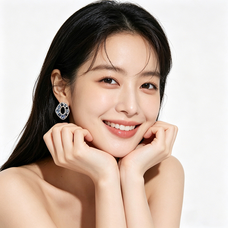 Exquisite, niche, elegant and high-end, cold style earrings for women, petite, simple and fashionable, irregular row diamond stud earrings Specification image