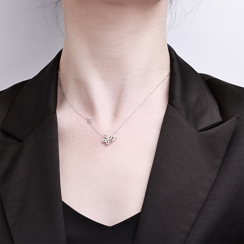 卓恒甄选通体s925纯银小清新森系2026年新款花朵项链镂空花花锁骨链甜美风