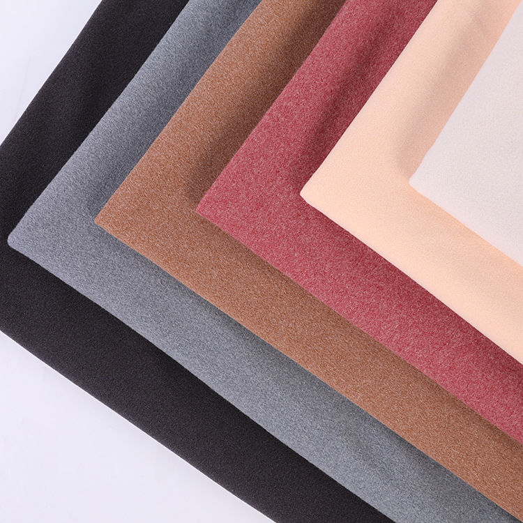 Polyester cationic single-sided rabbit fleece fabric weft knitted 195g autumn and winter elastic warm home clothing plush fabric
