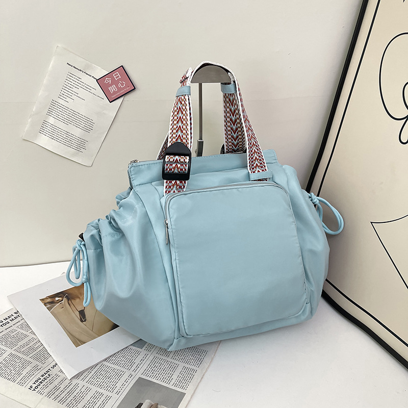 Cross-border best-selling 290 nylon fabric women's bag 2026 Korean version new large-capacity single-shoulder bag travel tote mommy bag
