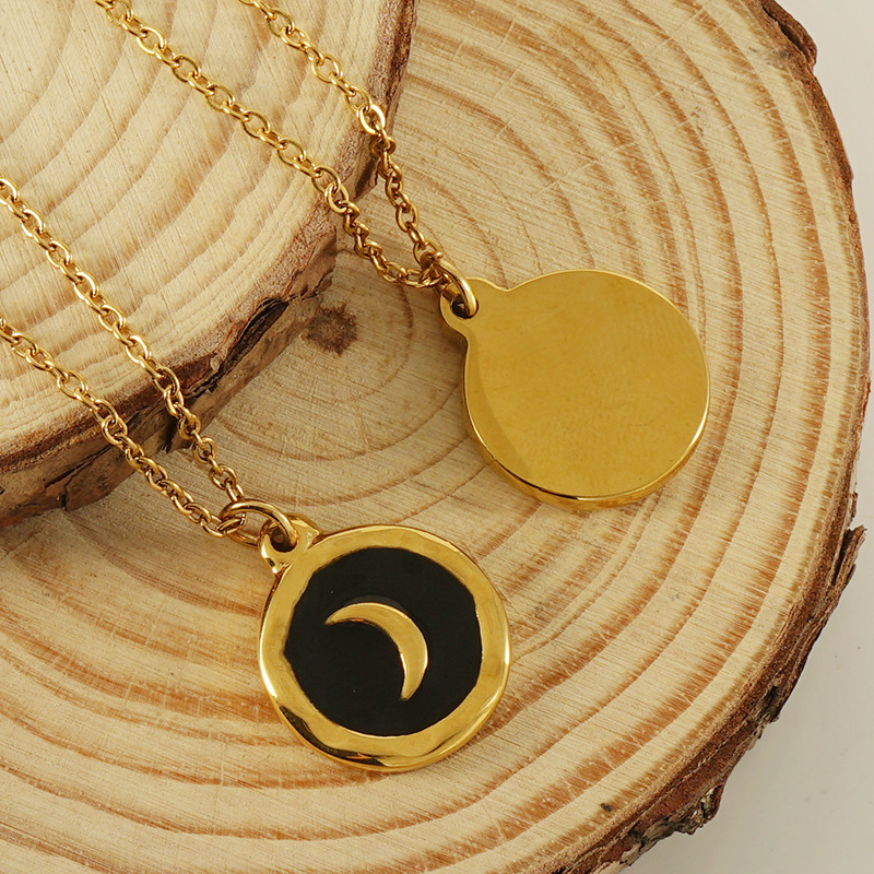 New cross-border European and American oil drop enamel moon pendant for women, a niche design, cold and trendy, cool couple necklace for women Application Scenario