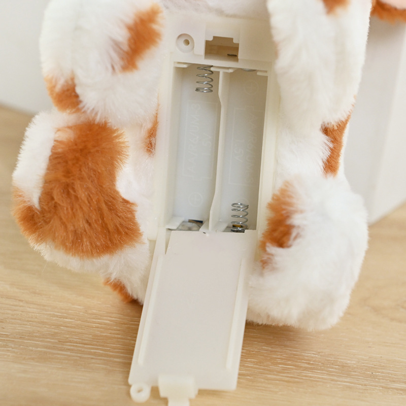 A new type of simulated electric plush cow that can walk, mooing, make sounds and move its tail is an electronic pet children's toy Application Scenario