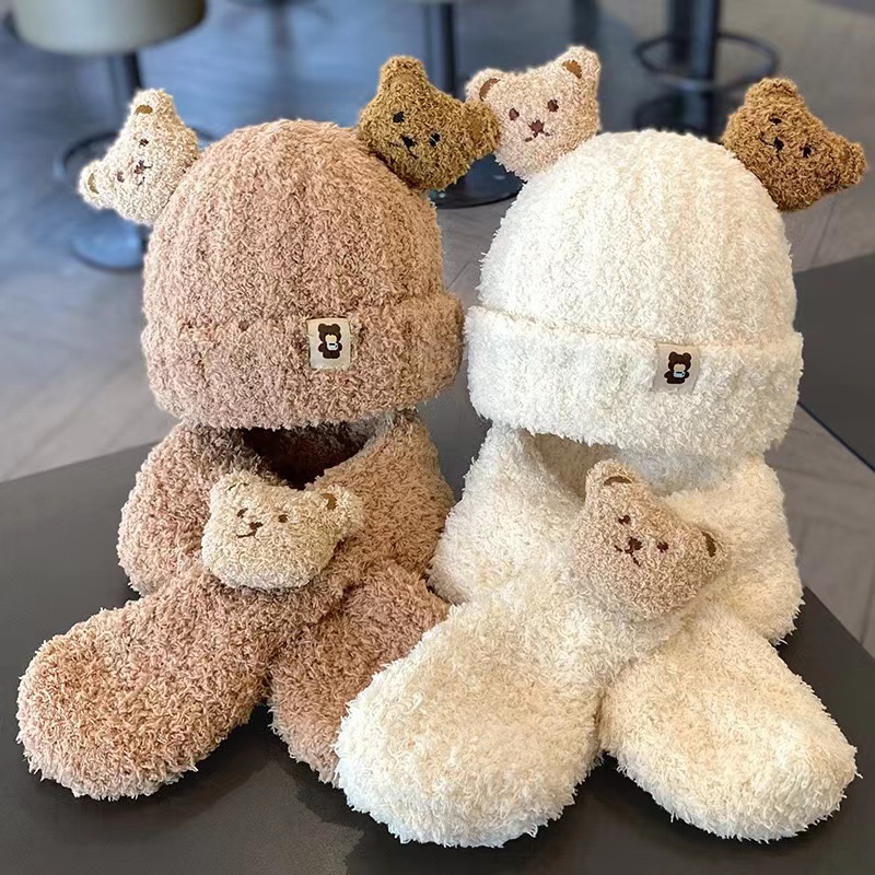One-piece baby hats, autumn and winter plush scarves, two-piece sets, baby boys and girls, little bears, cute, warm and thick baby hats, wholesale from street stalls