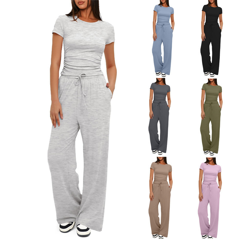 In 2024, Amazon's new products for Europe and America include solid-color casual suits, pleated short-sleeved tops, high-waisted wide-leg pants, and sportswear full figure