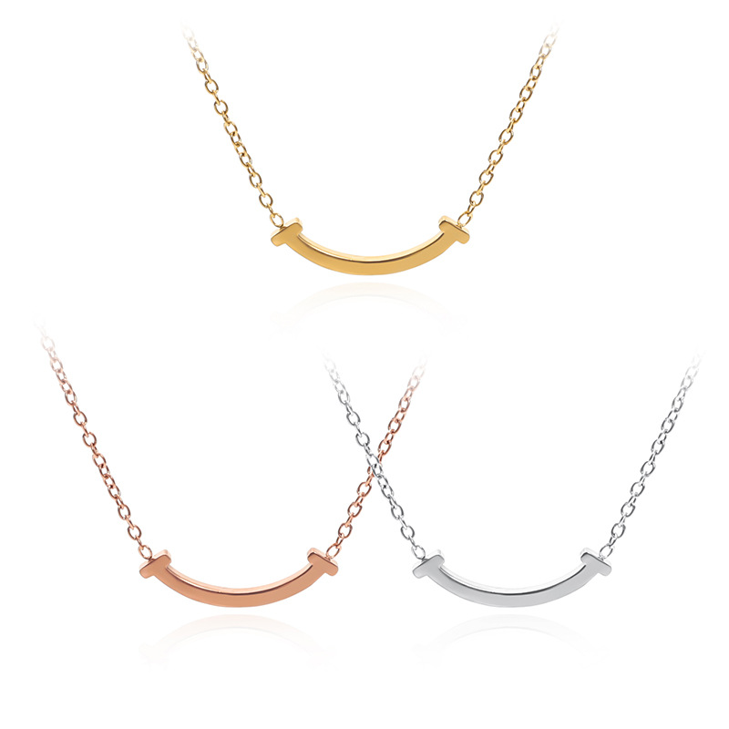 European and American stainless steel smile necklace, V gold vacuum rose gold collarbone chain factory direct sales, necklace titanium steel jewelry Item Picture