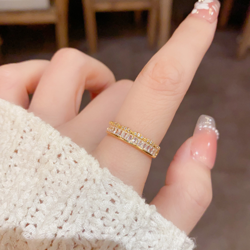Micro-inlaid zircon open ring, with a unique design sense, index finger ring, niche fashion, light luxury style, versatile jewelry wholesale Specification image